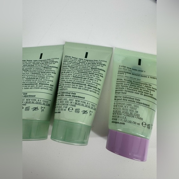 Clinique Set 7 day scrub cream, all about clean with cosmetic bag and cardholder - Picture 4 of 4